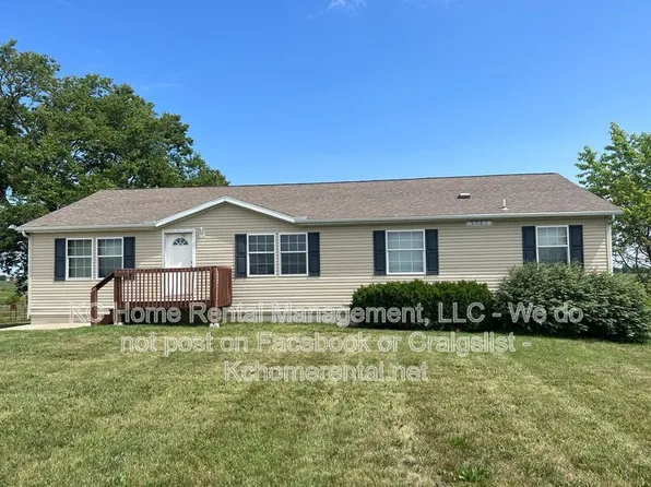 10850 W 207th St, Bucyrus, KS 66013
