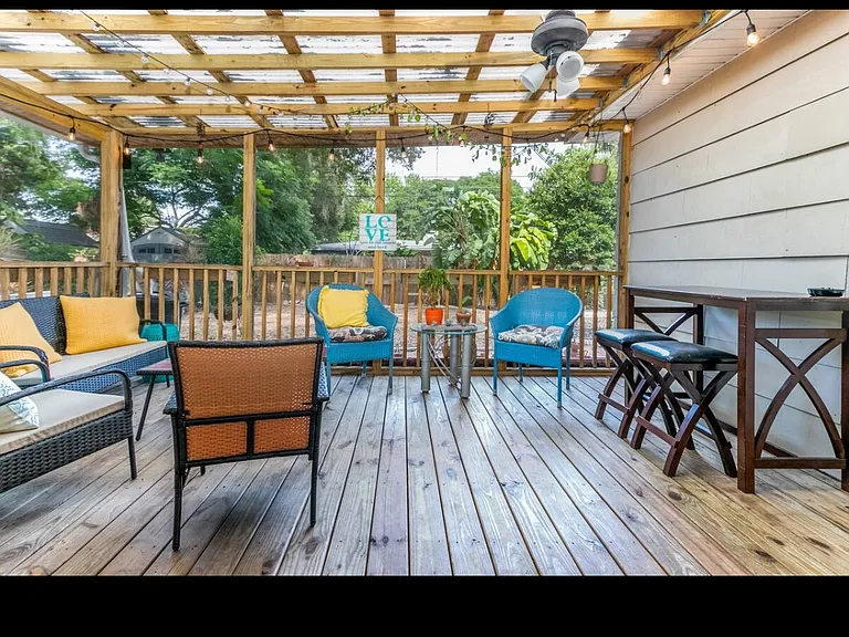 1221 Lynn Ave — Photo 13