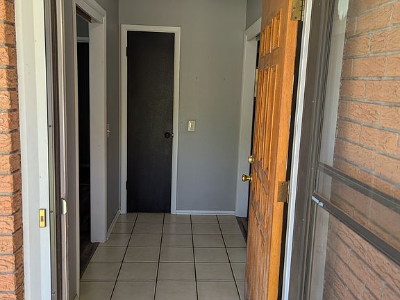 Entry way