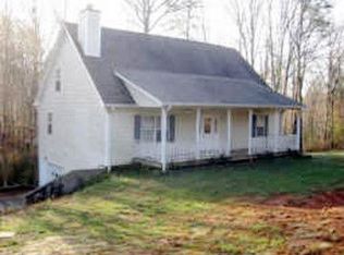 35 Whispering Winds Dr, Murrayville, GA 30564