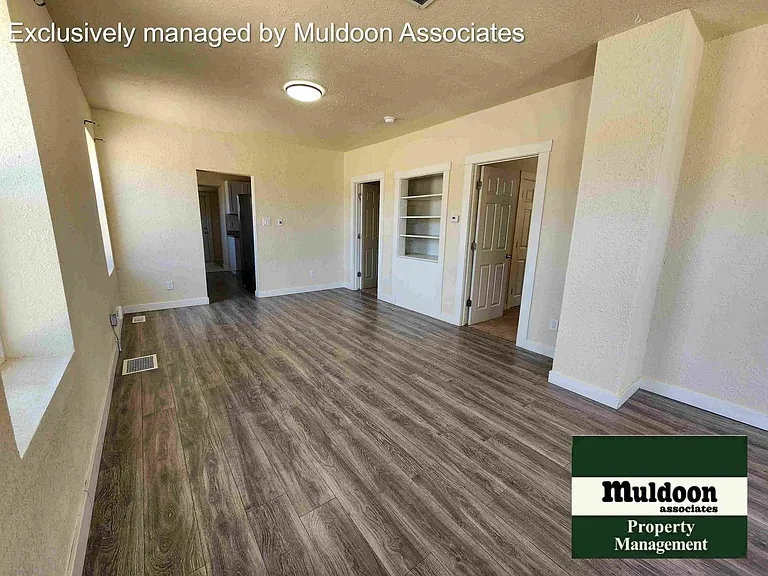 623 E Routt Ave — Photo 3