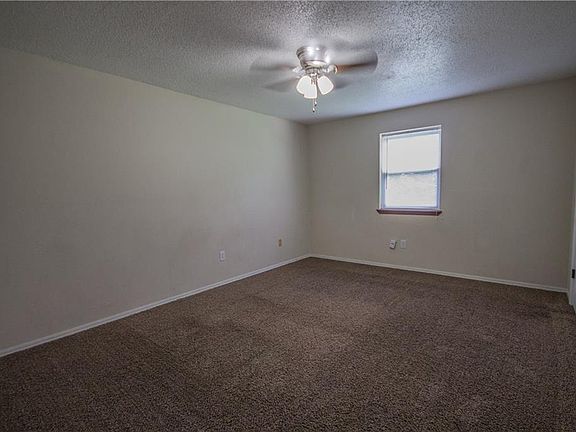 4th image of 2416 W Olrich St
