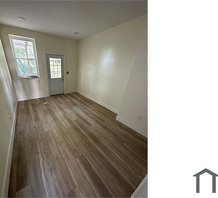 4th image of 5550 Larchwood Ave Floor 2