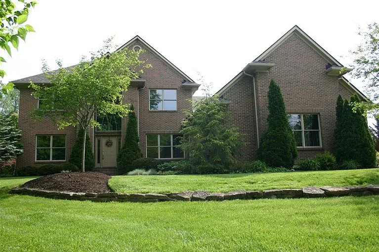 7760 Woodbridge Ct photo 1