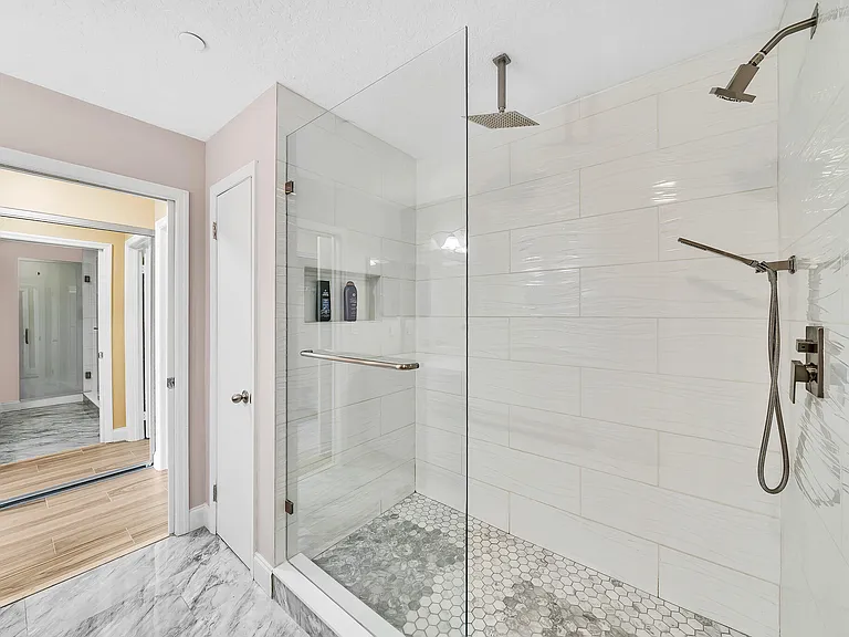 827 Oak Harbour Dr — Photo 34