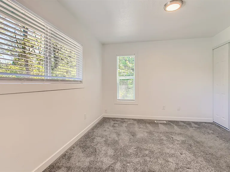 3396 SW Beaverton Hillsdale Hwy — Photo 17