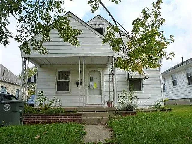 1013 Weng Ave photo 1