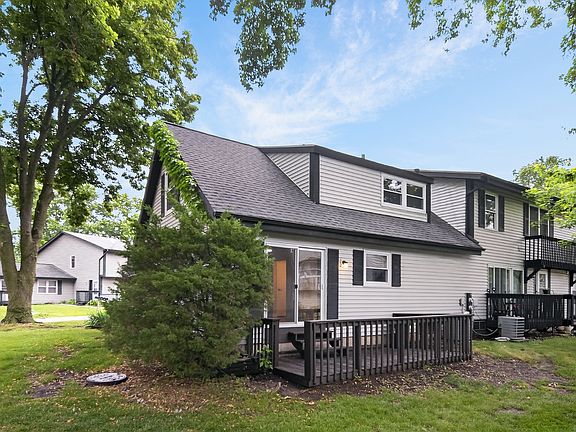 2nd image of 228 Dakota Ct Unit A