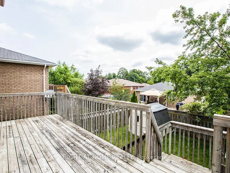 11 Butternut Dr — Photo 43