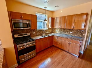 8219 S Chappel Ave #2, Chicago, IL 60617