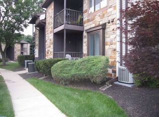 9 Gena Ct, Hamilton, NJ 08690