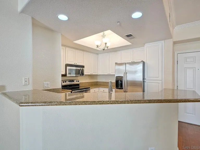 9253 Regents Rd #A110 — Photo 8