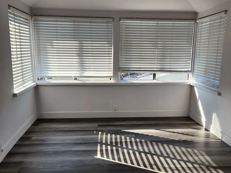 1803 S Van Ness Ave — Photo 6