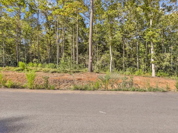 238 Kings Ct, Dayton, TX 77535