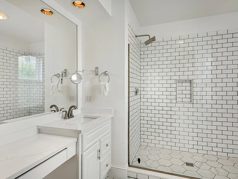 131 Washington St #131 — Photo 22