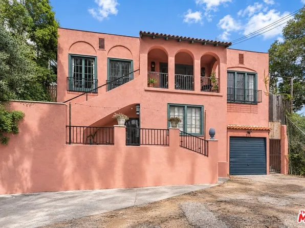 2118 Woodland Way, Los Angeles, CA 90068