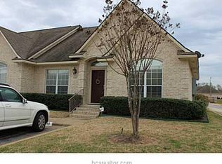 613 Fraternity Row, College Station, TX 77845