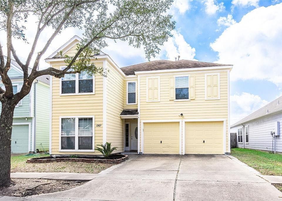 1st image of 12827 Magenta Oaks Dr