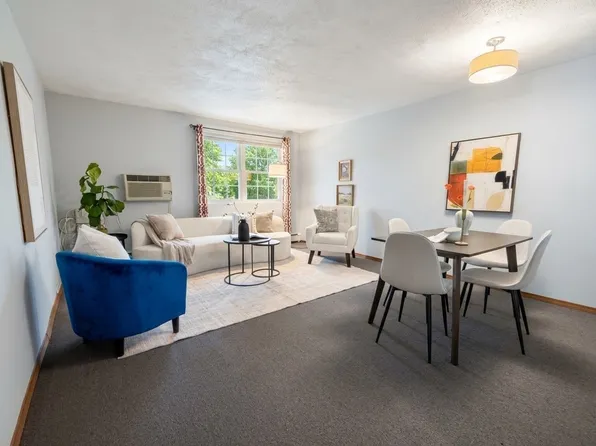 276 Albion St APT 5, Wakefield, MA 01880