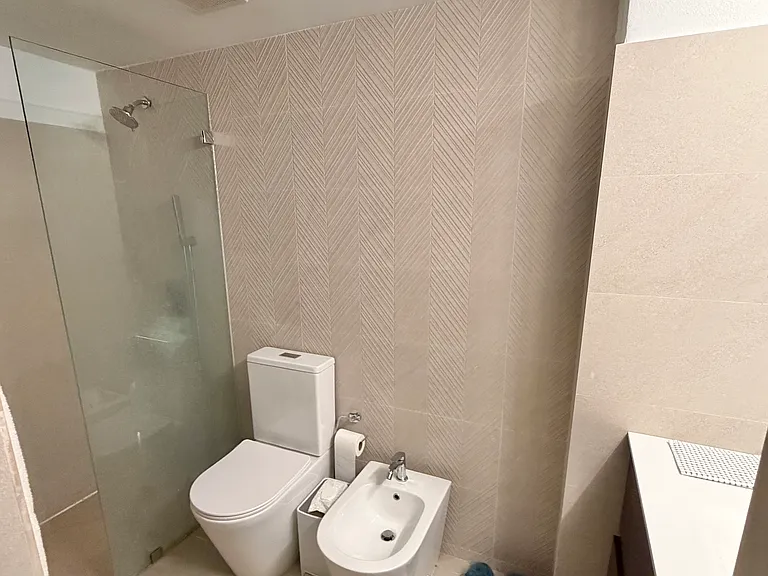 1554-C Lopez Landron Le Ct #304 — Photo 9