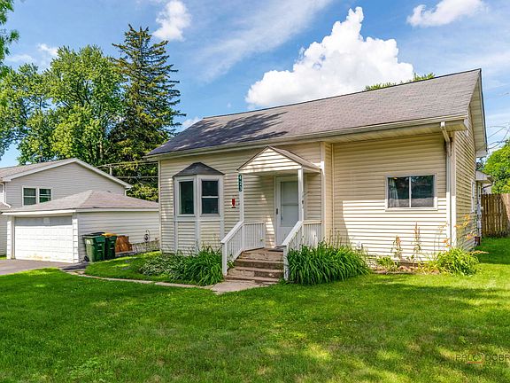 2nd image of 423 Lily Ln