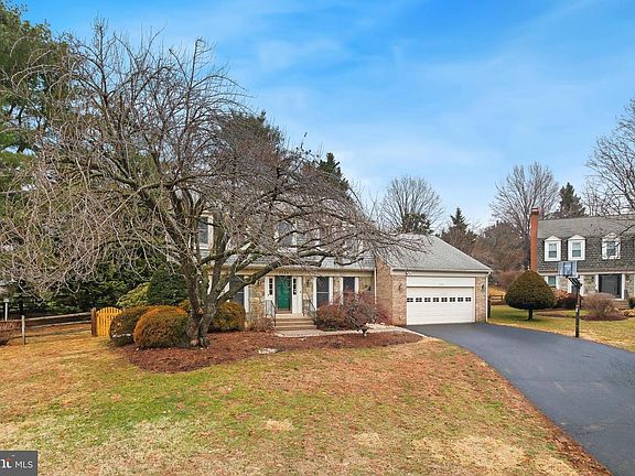 2nd image of 5705 Mossrock Dr