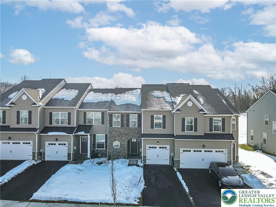 1st image of 164 Maureen Ln