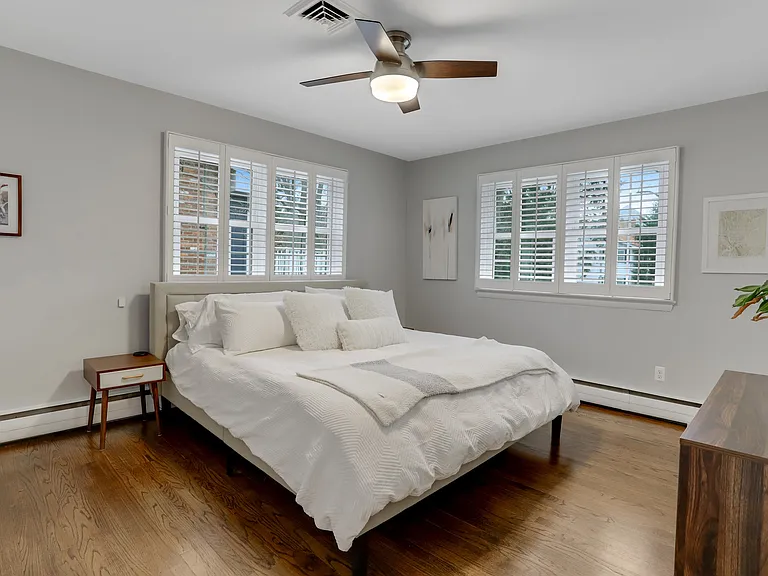 3710 Lorcom Ln — Photo 14