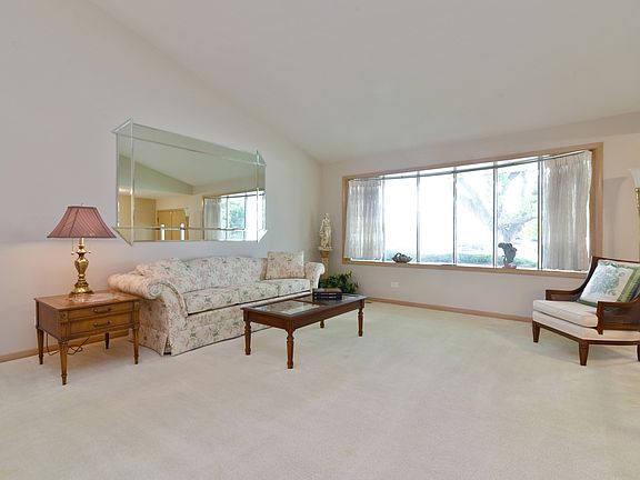2nd image of 8422 W Amelia Dr
