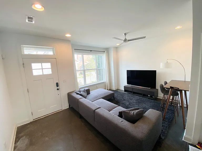 1437 Park Ave #3 — Photo 7