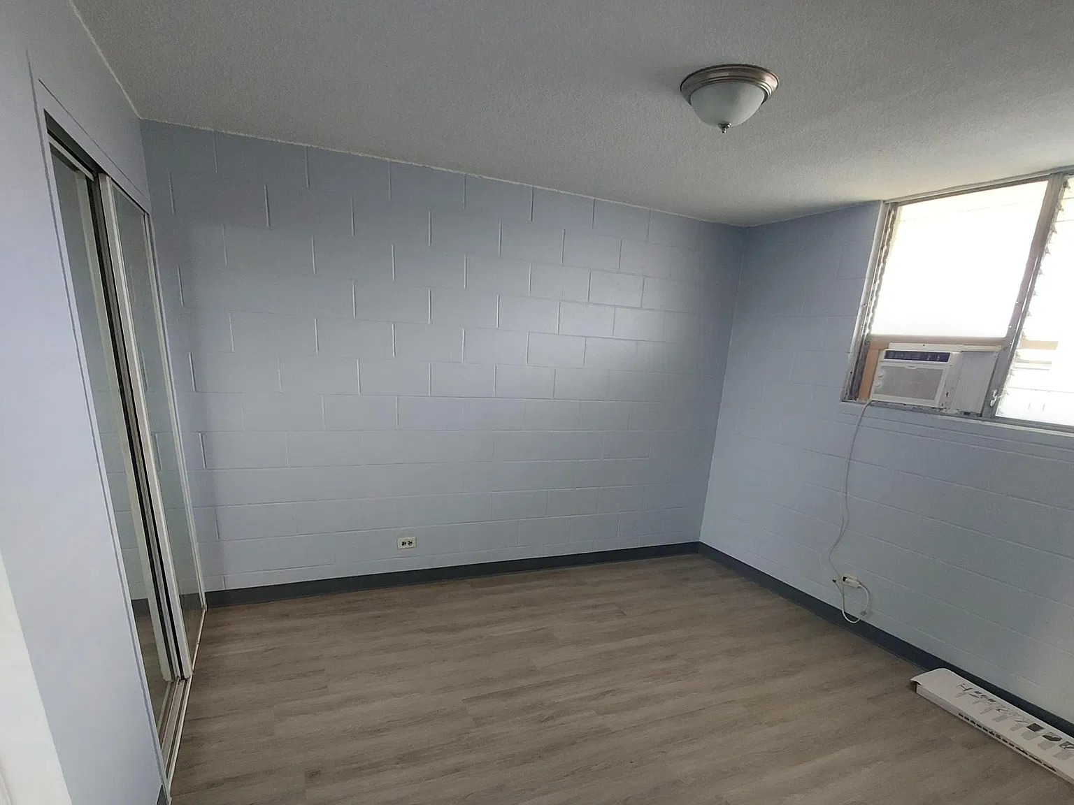 719 Umi St — Photo 3