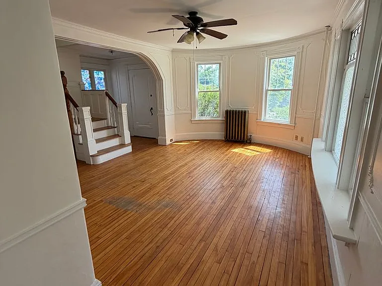 202 Central Ave — Photo 21