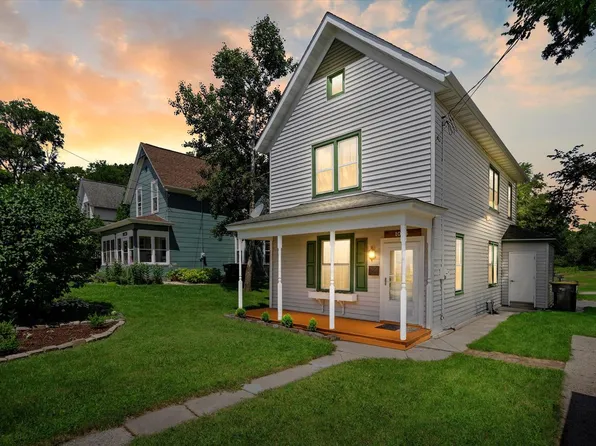 1028 Summer STREET, West Bend, WI 53090