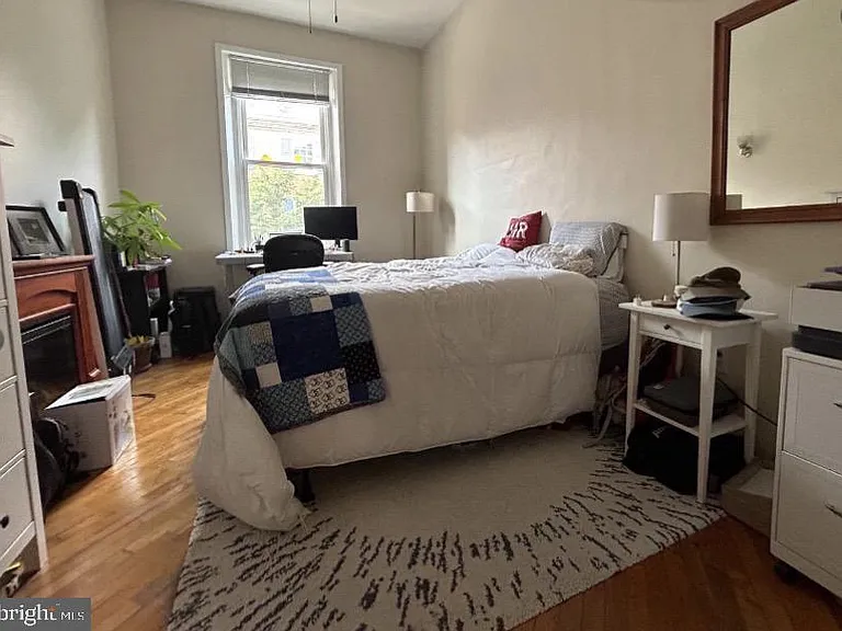 1214 Spruce St #4 — Photo 5