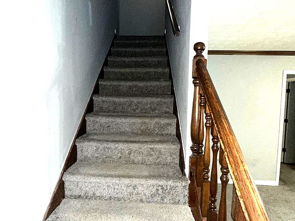 4th image of 2617 Parkside Way