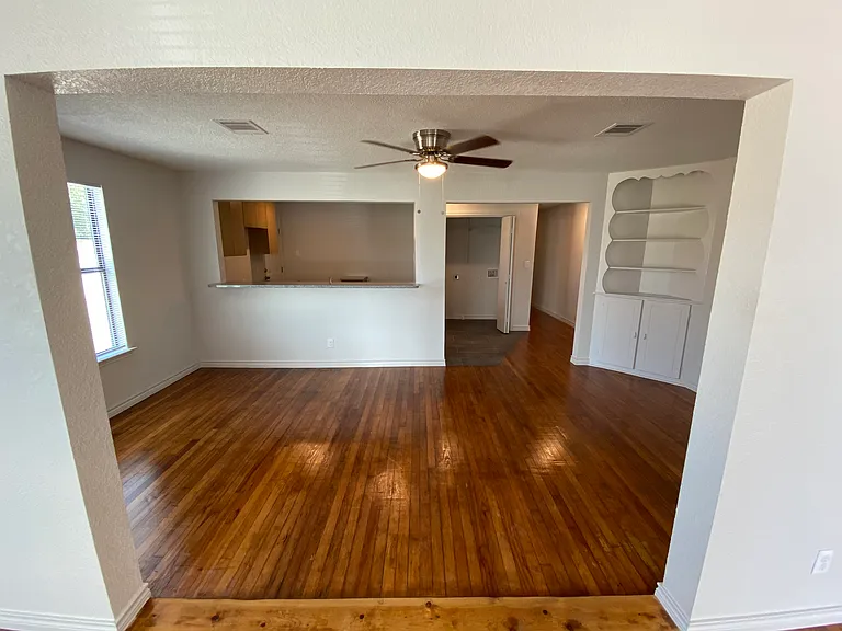 2215 Cincinnati Ave #201 — Photo 10