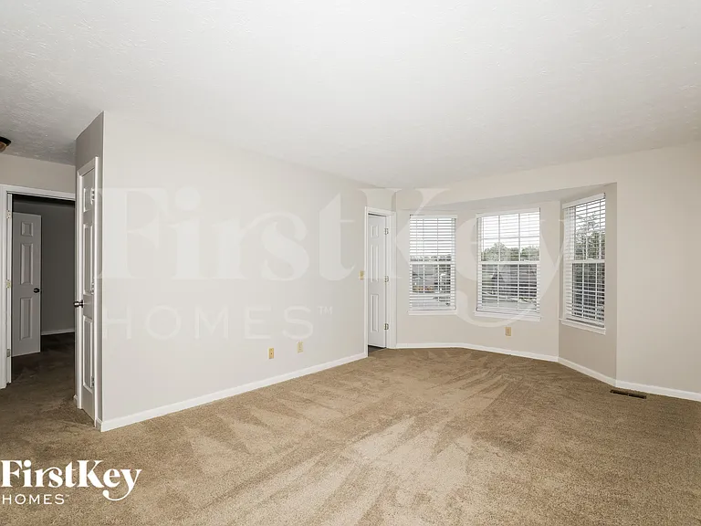 9757 Scotch Pine Ct — Photo 15