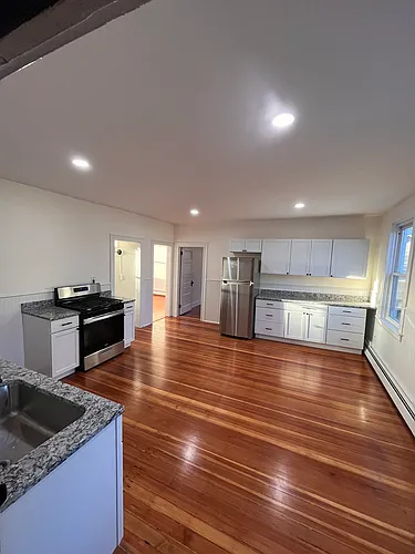 138 Sandringham Ave Photo 1