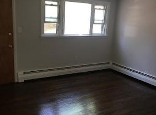 12 Surrey Rd APT 1, Springfield, PA 19064