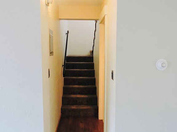 4th image of 410 44th St APT 13C