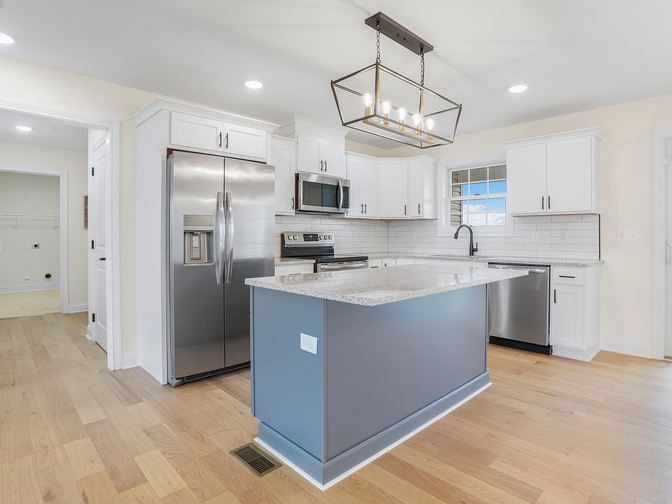 1st image of 5013 Bentwood Ct