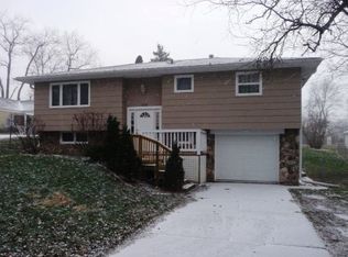 3618 33rd Ave, Moline, IL 61265