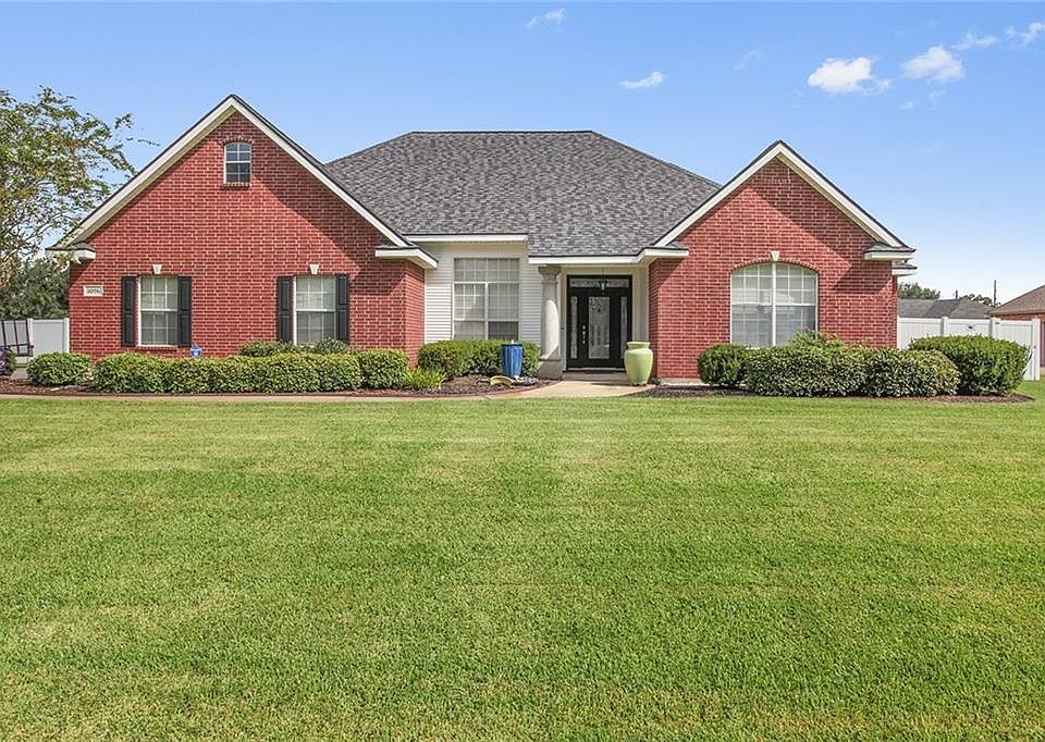1st image of 1076 S Kade Ln