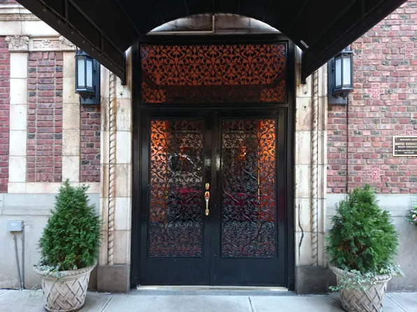 21 East 10th Street