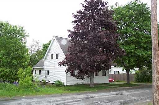 2nd image of 76 4th St