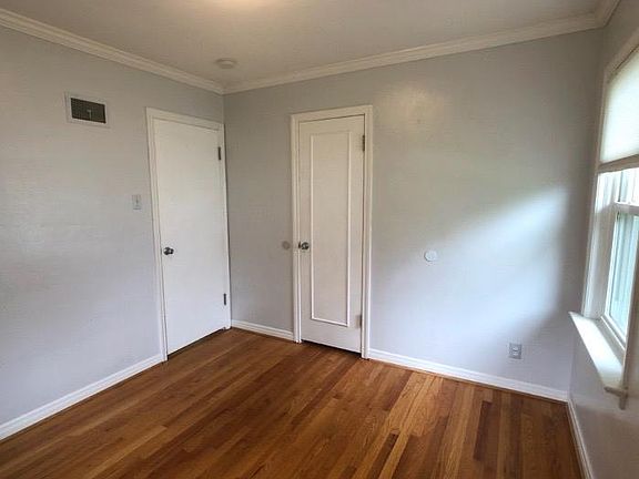 4th image of 622 Beethoven Dr