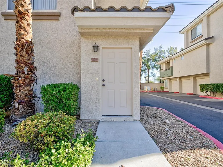 7185 S Durango Dr #201 — Photo 4
