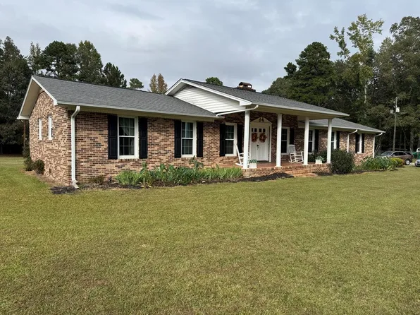 141 Long Cane Ln, Pelzer, SC 29669