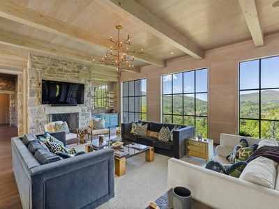 893 High Mountain Drive, Cashiers, NC, 28717