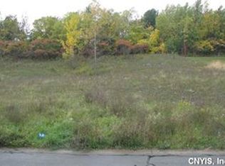 4241 Peach Blossom Ave, Syracuse, NY 13215